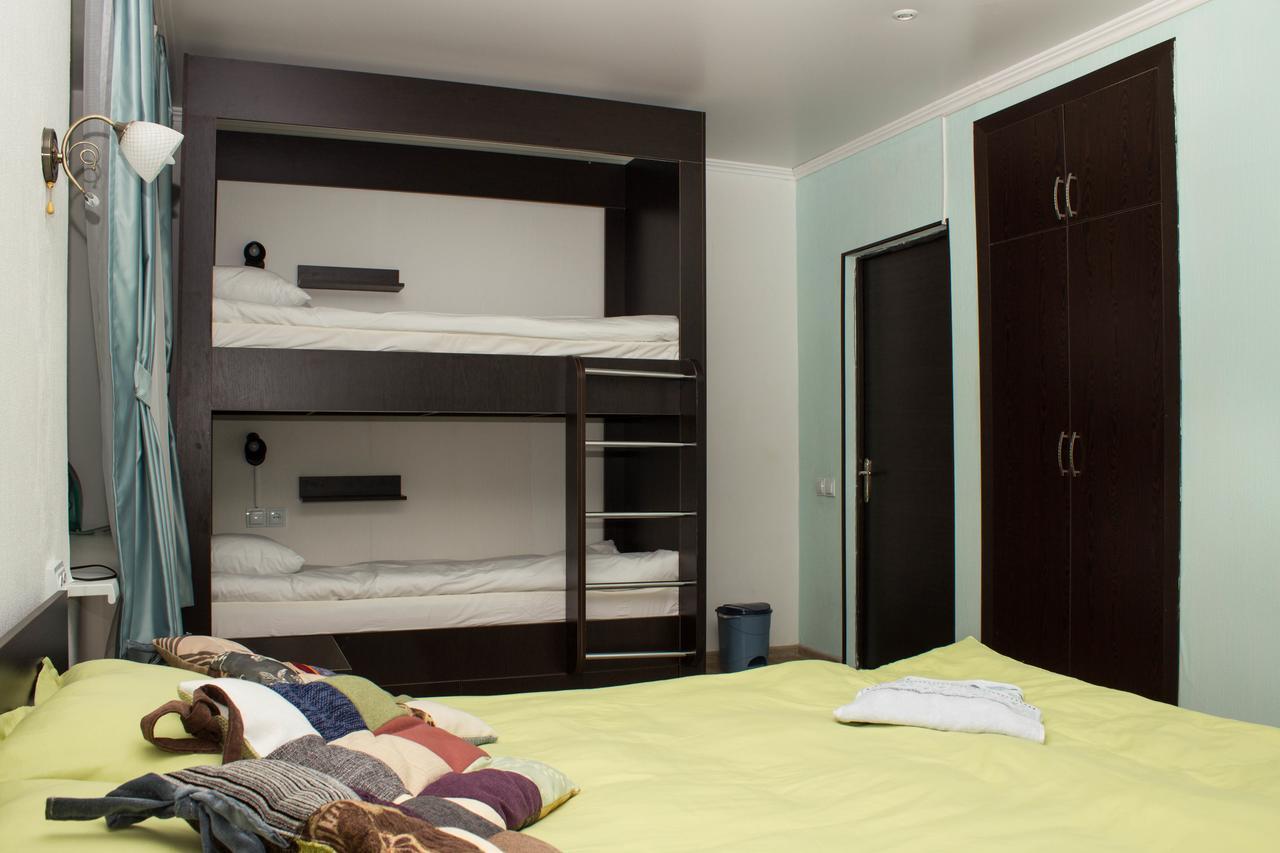 Nicehostel Алмати Екстер'єр фото