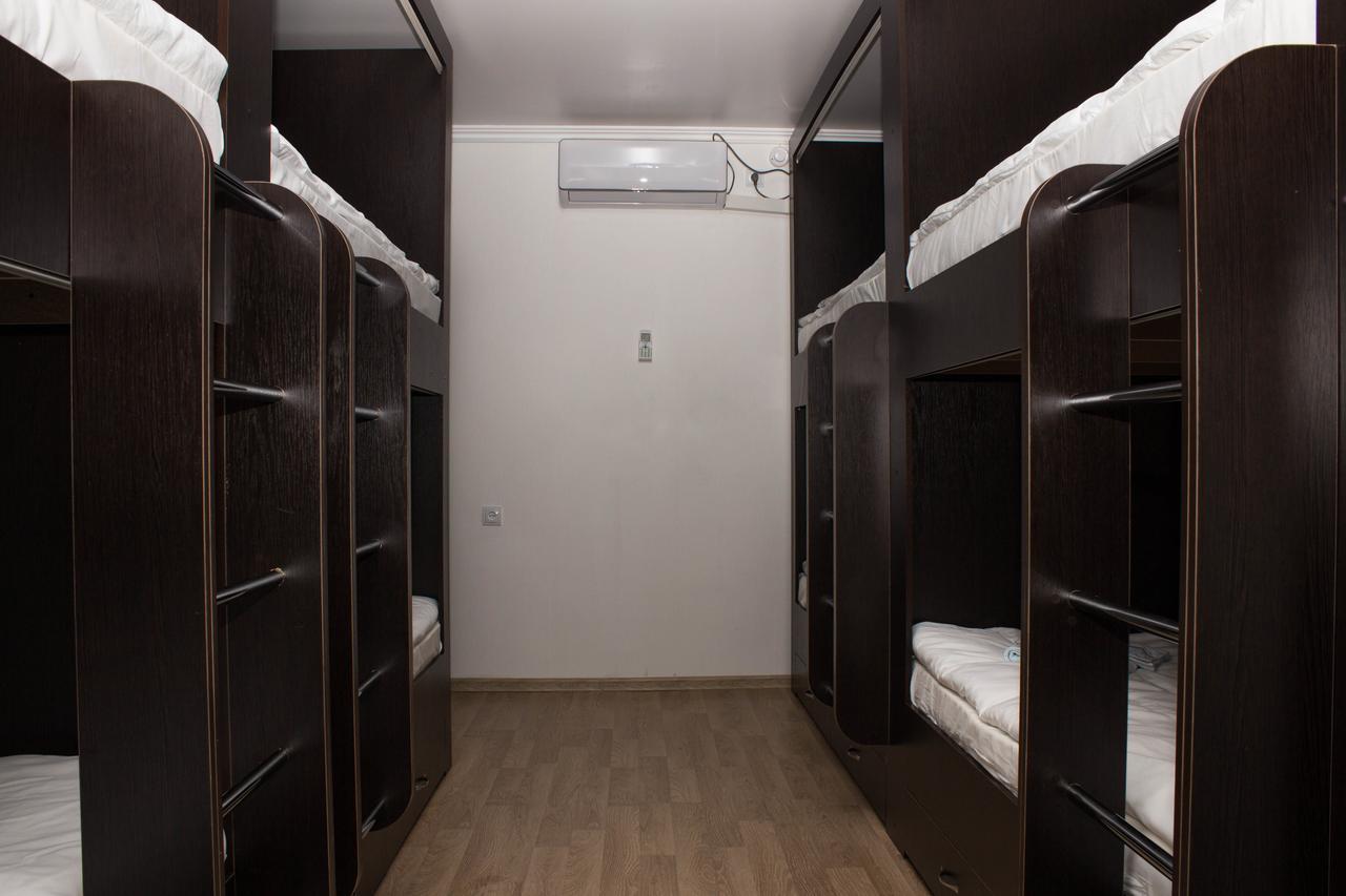 Nicehostel Алмати Екстер'єр фото